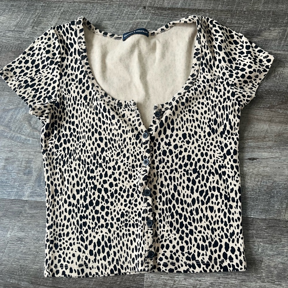 Brandy Melville Black and White Fitted Buttoned Blouse